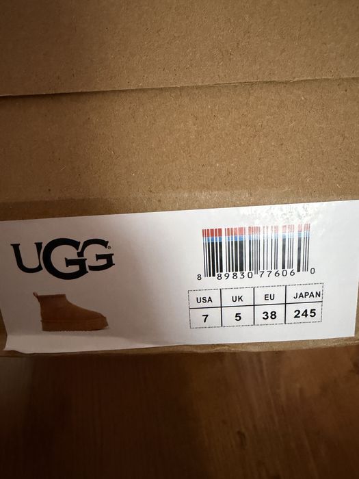 ugg mini dipper maro 38