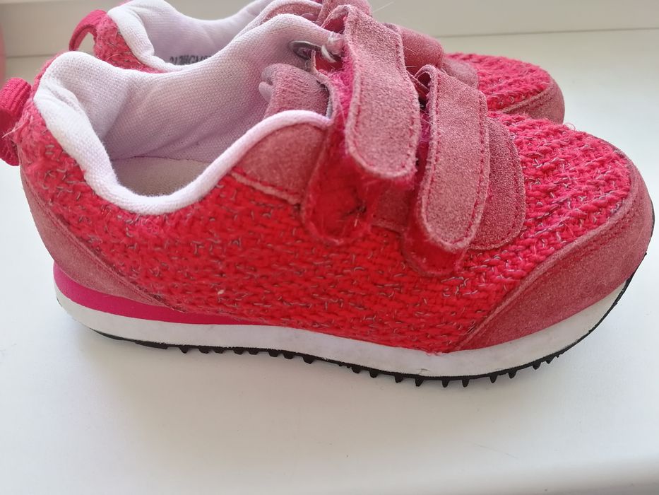 Кроссовки детские 25 размер