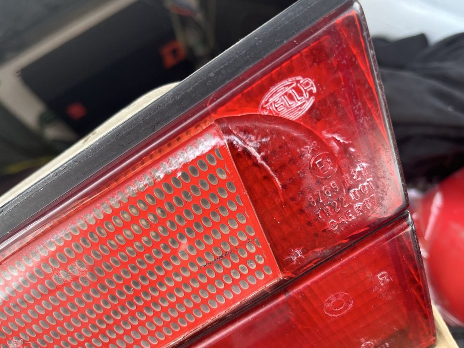 фары BMW E34 оригинал Hella