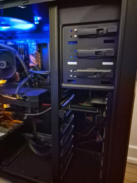 Pc gaming i7 6700k, 32GB RAM, RTX 2060 super 8GB