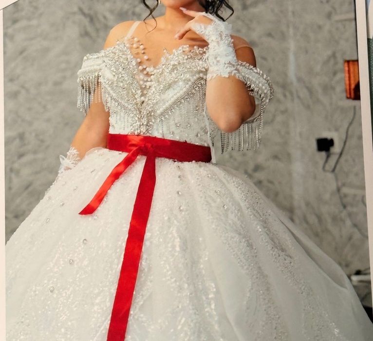 Сватбена рокля+воал+бижута+корона