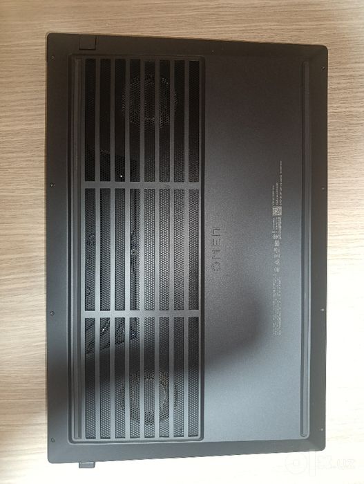 HP OMEN 16    144Hz