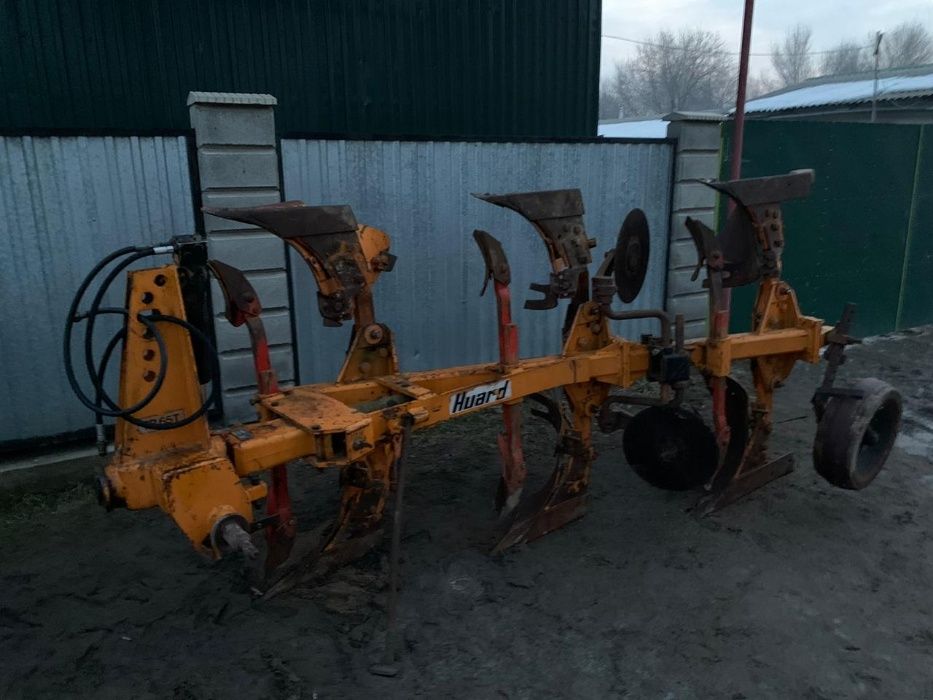 Плуг 4-x, 3-х и 2-х корпусный