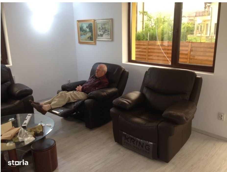 Casă cu 6 camere si 3 Bai