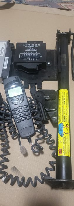 Компютър скорости,контрол комфорт модул,бутонo табло,крик,телефон,V220