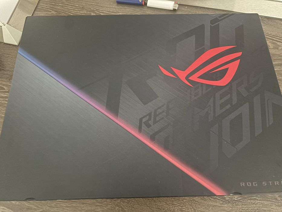 Vand laptop asus rog strix g17 gaming 1TB