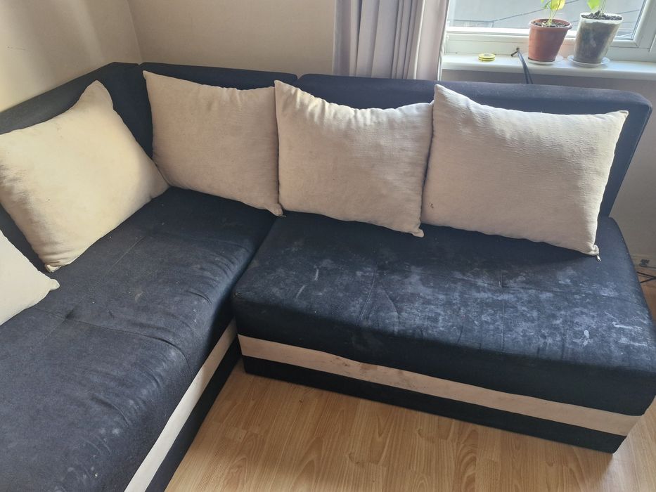 Разтегателен ъглов диван