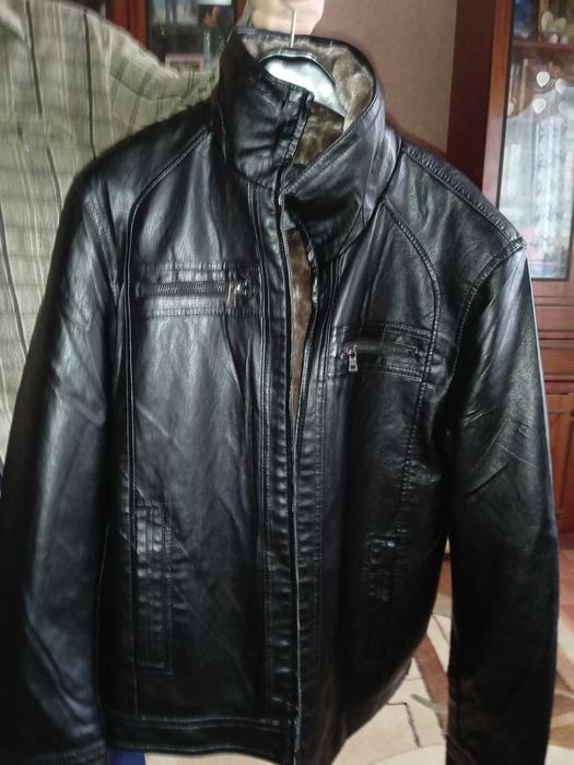 Продам  мужские куртки