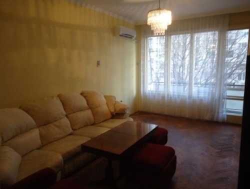 Дава се под наем Едностаен апартамент в Бургас, Център - 89 кв.м за 225 € - Снимка #13