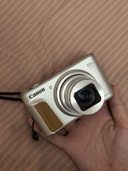 Canon PowerShot SX740 HS