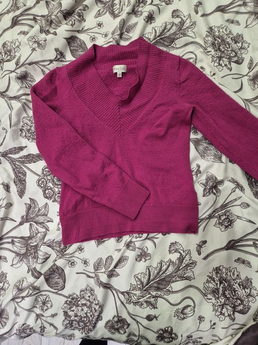Розов пуловер, вълна