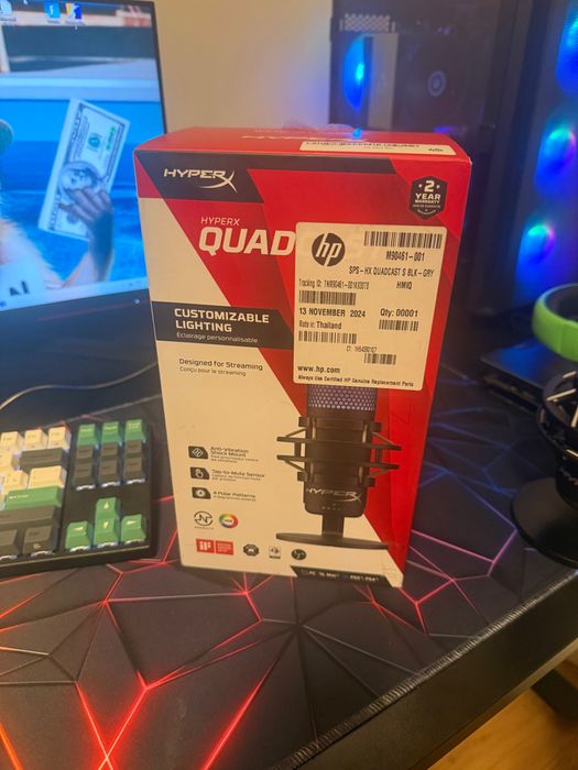 Микрофон HyperX Quadcast S