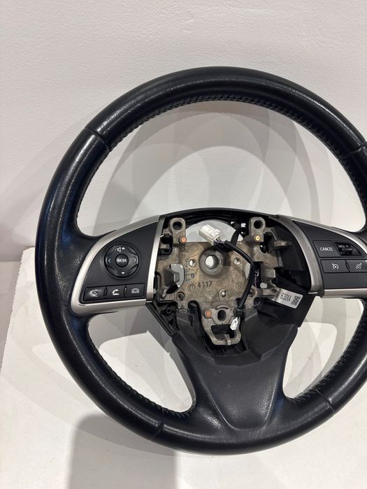 Mitsubishi Outlander кожен волан Митсубиши Аутлендър