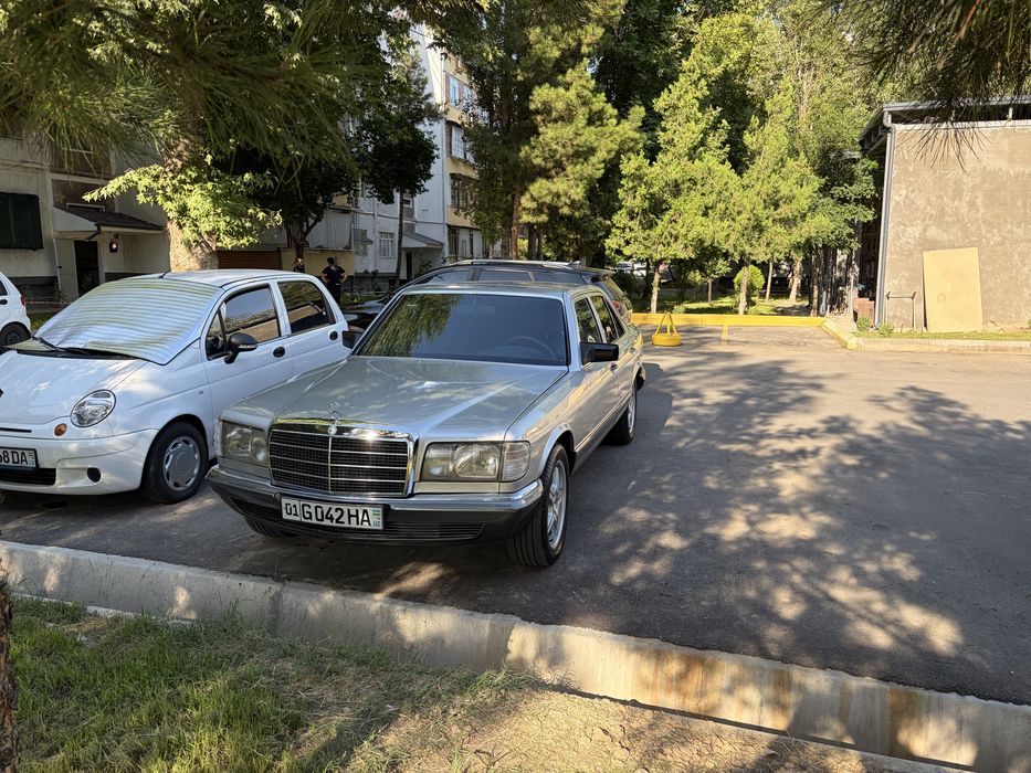 Merssedes benz 1985 yil avtomat retro