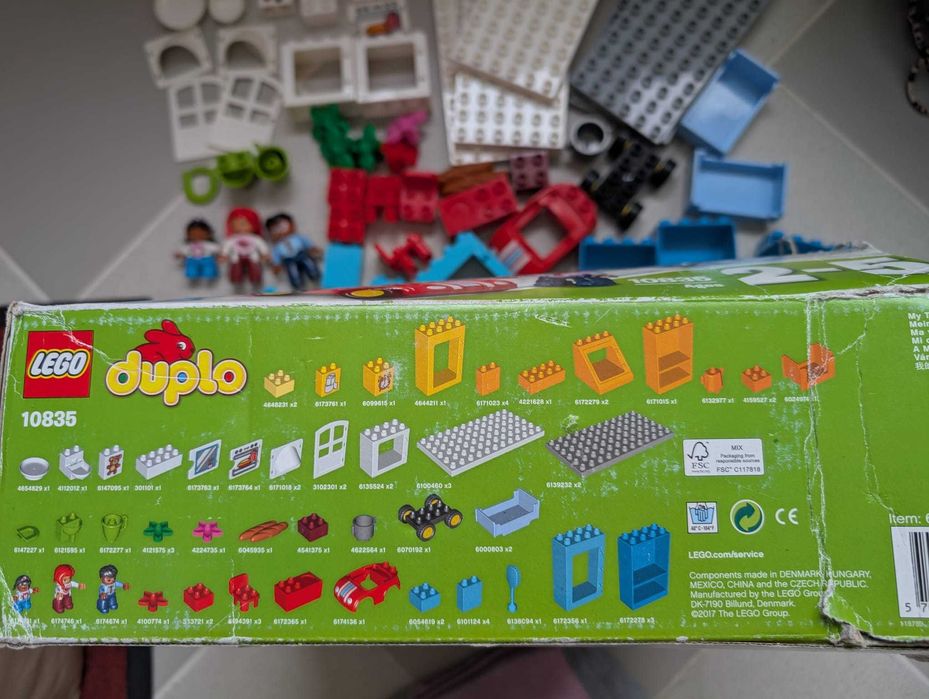LEGO® DUPLO® Town Casa familiei cod 10835 2-5 ani