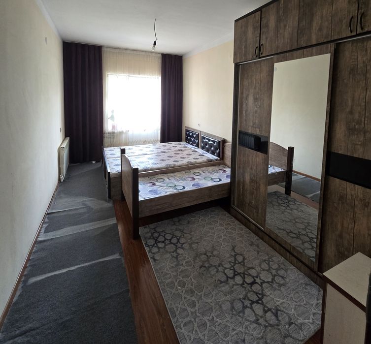 Bez makler 3 xonali hamma sharoiti bor