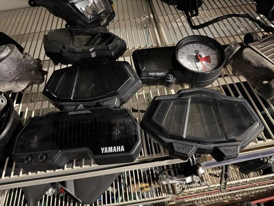 Vând borduri Yamaha yzf/mt 125 2008-2022