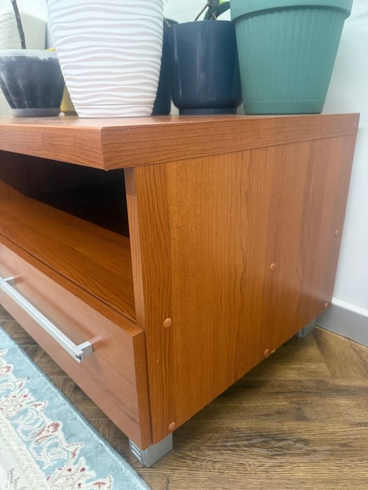 Продается тумбочка