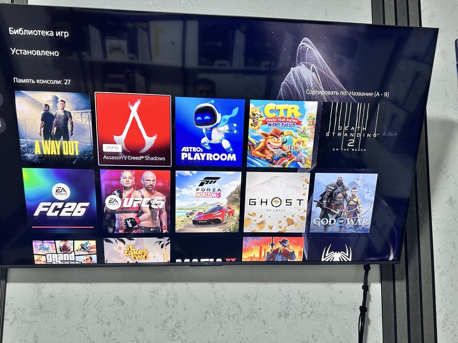 Продам Playstation 5 Pro 2TB с играми 25шт привозной гарантия 1год
