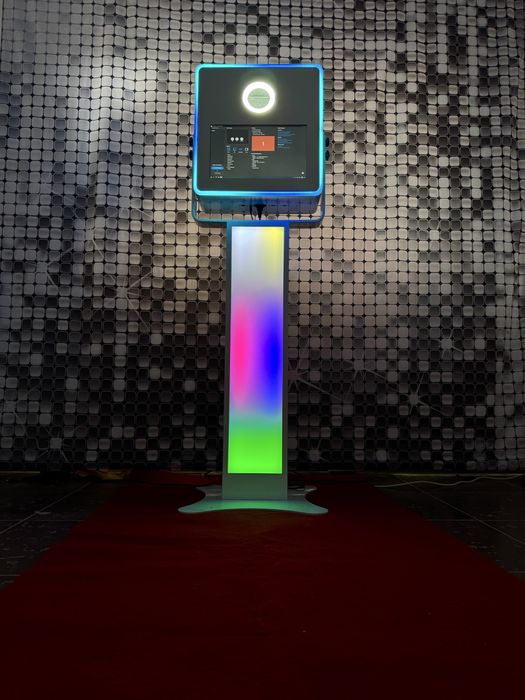 SUPER OCAZIE! Cabine foto modele noi la pret de producator/ photobooth