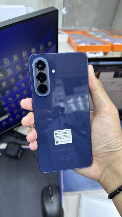 samsung A57 ideal holatda