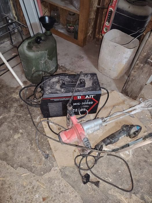 Продам электроинструмент