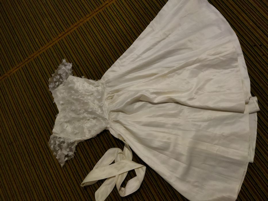 Продам вечерние платья