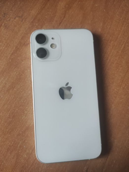 Обменяю айфон 12 мини 128 гб