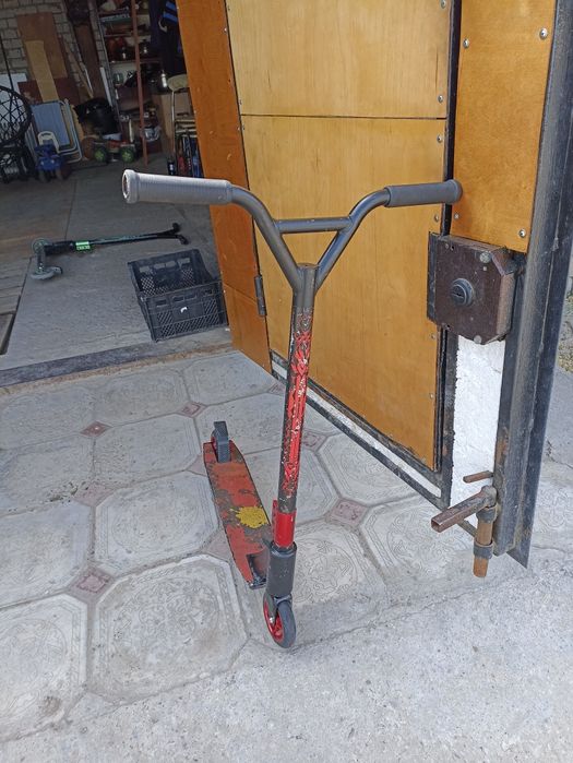 Продам трюковой самокат