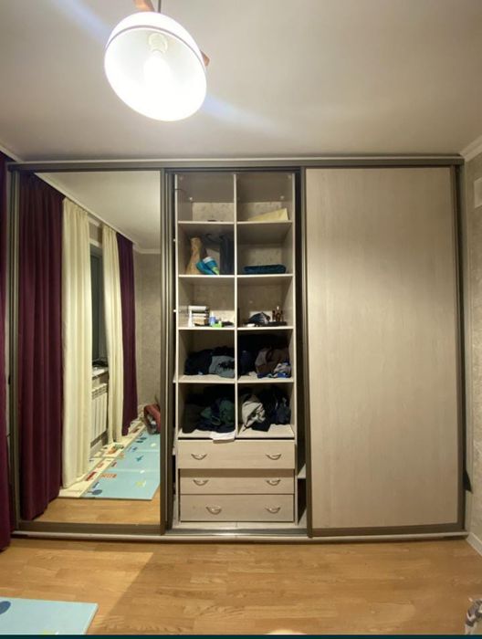 Продам шкаф купе