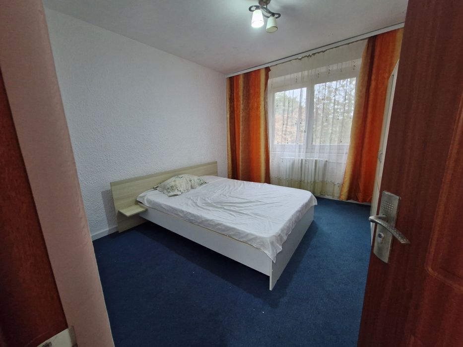Apartament cu 2 camere de vânzare în Tomis I – 75.000 € negociabil