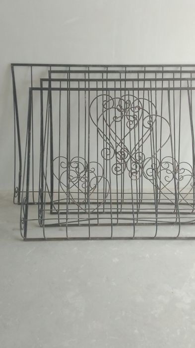 Решетки на окна состояние отличное