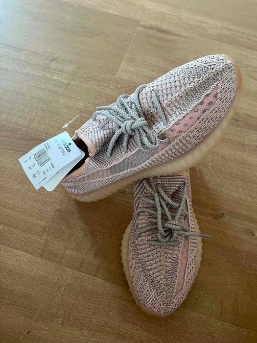 Yeezy 350 culoare roz - marimea 41 1/3