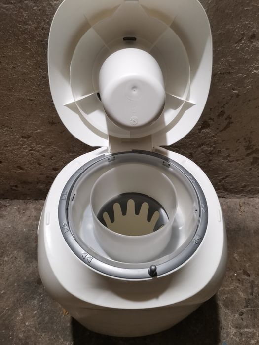 Играчки за деца и др.