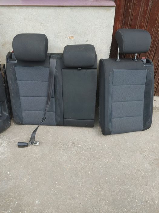 Interior  golf  5  " 6    hatchback