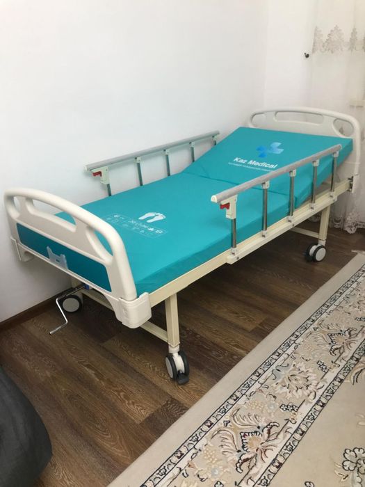Медицинский кровать