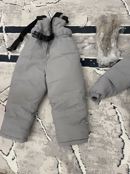 Продам детскую куртку