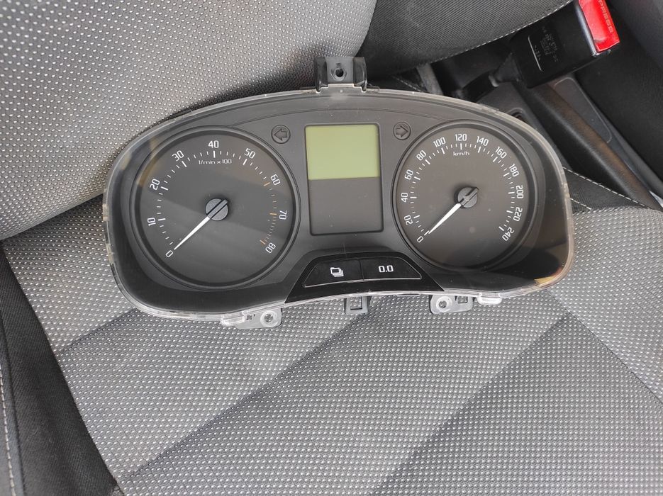 Табло/Скоростомер за Шкода Фабия и Румстър