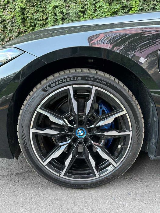 BMW I4 M50 Автомобиль в наличии.