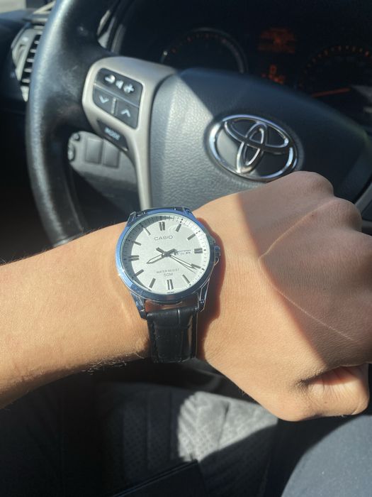 Продам наручные часы Casio