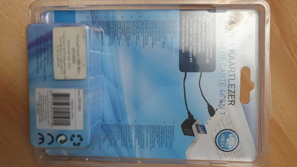 Cititor de carduri-adaptor universal usb