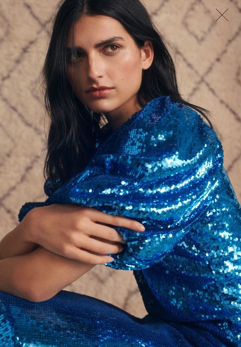 Рокля с пайети Mango