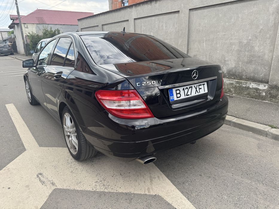 MERCEDES-BENZ C-Class 2011 — imagine 3