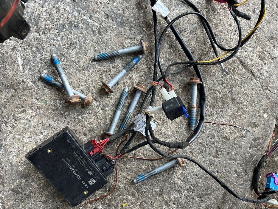 Теглич Багажник Кука за ремарке  Ауди AUDI Q7 4L 4L0092155A