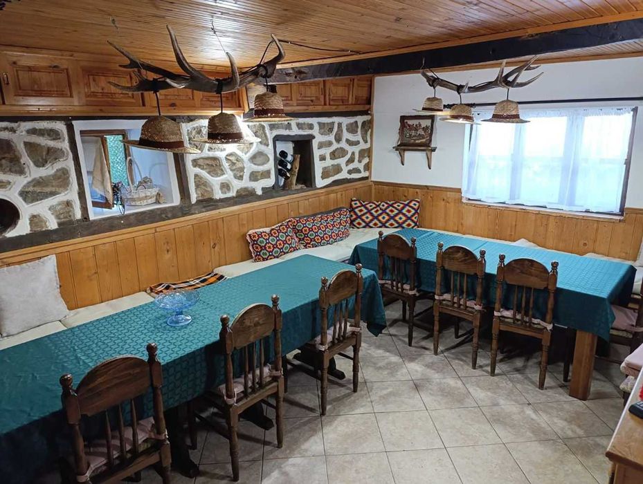 Продава се Къща в Елена - 240 кв.м за 1246 €/кв.м - Снимка #1