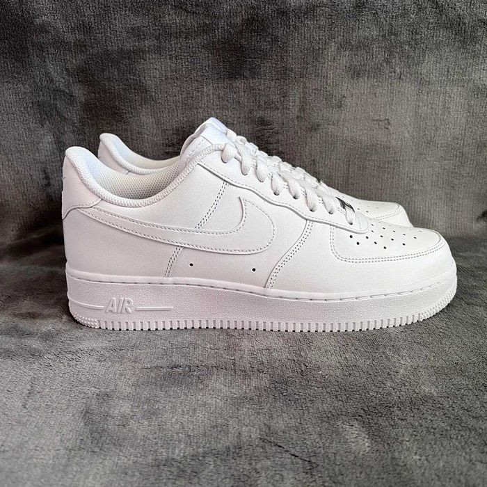 Air Force 1 ‘07 WHITE( NU off-white, trapstar, bape, yeezy, jordan)