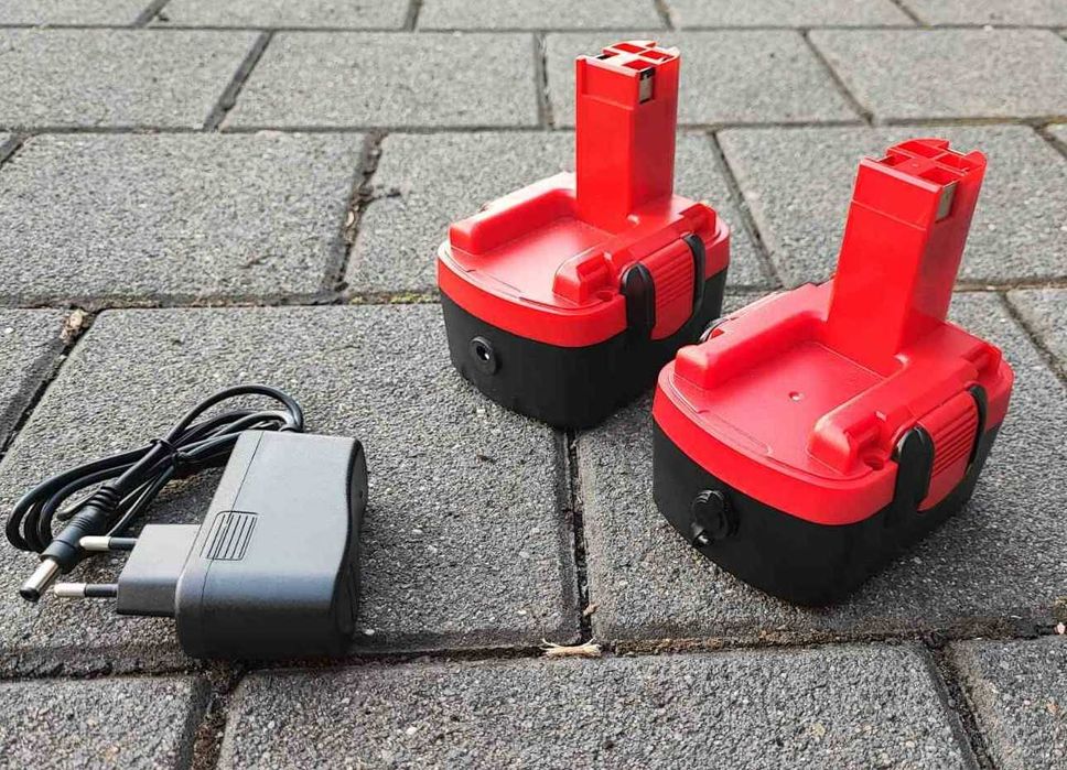 Li-Ion Baterie 14,4V (3Ah) cu încărcător pentru Bosch