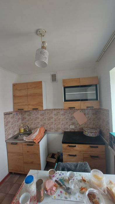 Кухонный гарнитур 1,6м