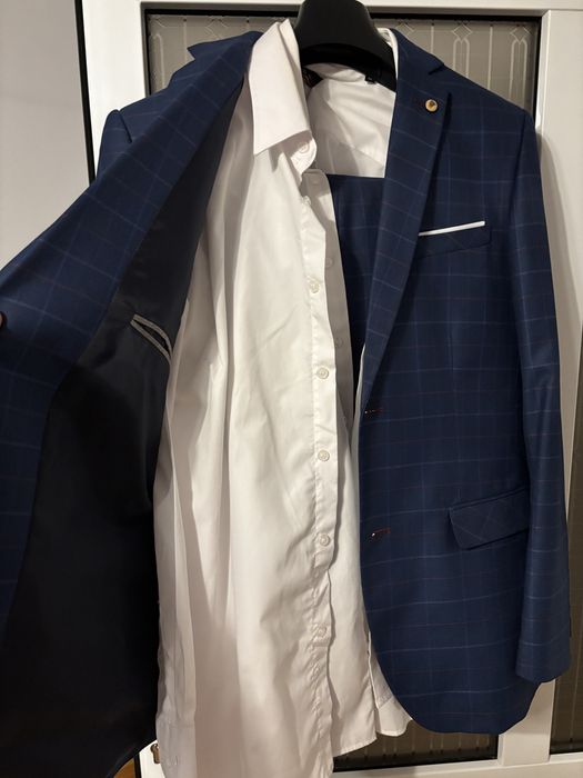 Costum, sacou, pantaloni, camasa