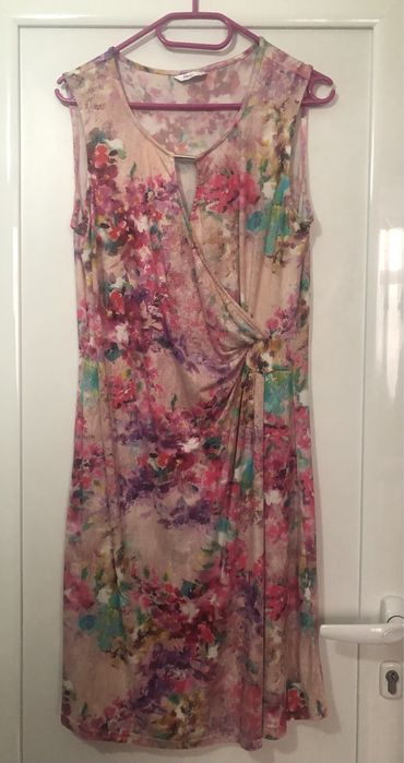 Рокли без ръкав